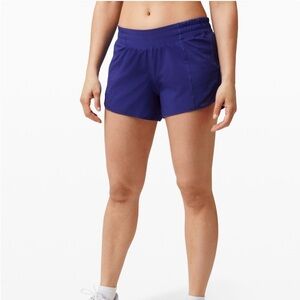 Lululemon Hotty hot shorts size 4 like new